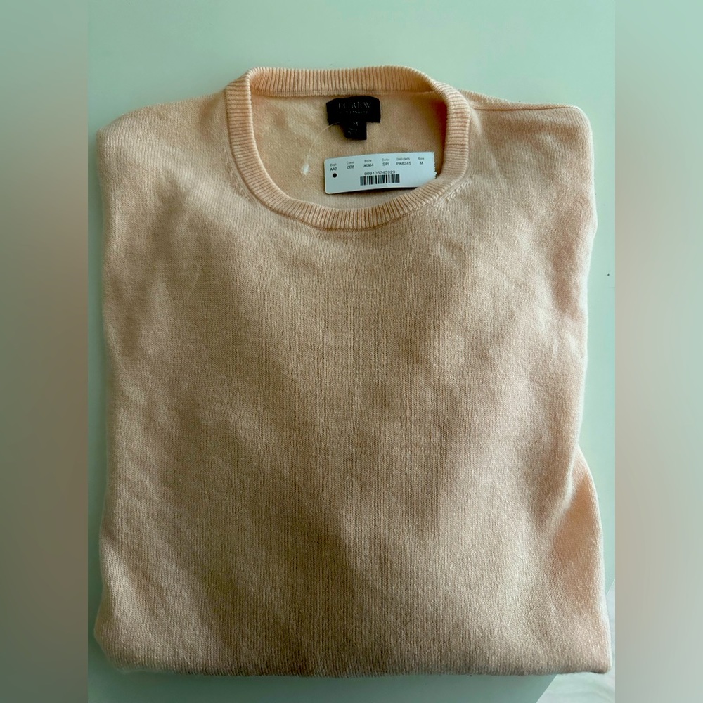Jcrew Men’s Pink Cashmere long sleeve sweater. New with tags.